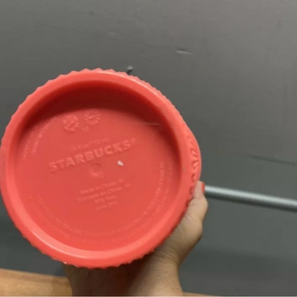Starbucks Cup - Picture 3 of 3